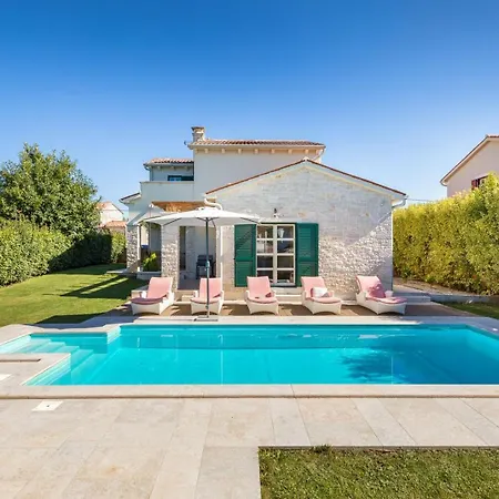 Villa Lasici Lasci